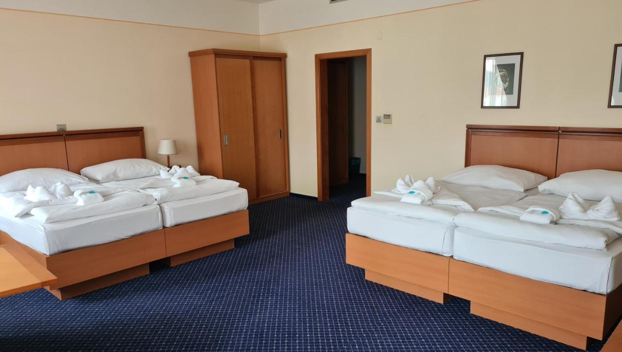 Hotel Slovan Jesenik Exterior photo